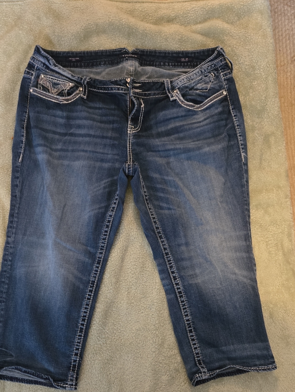 Vigoss Women's Dark Wash Stretch Cropped Jeans